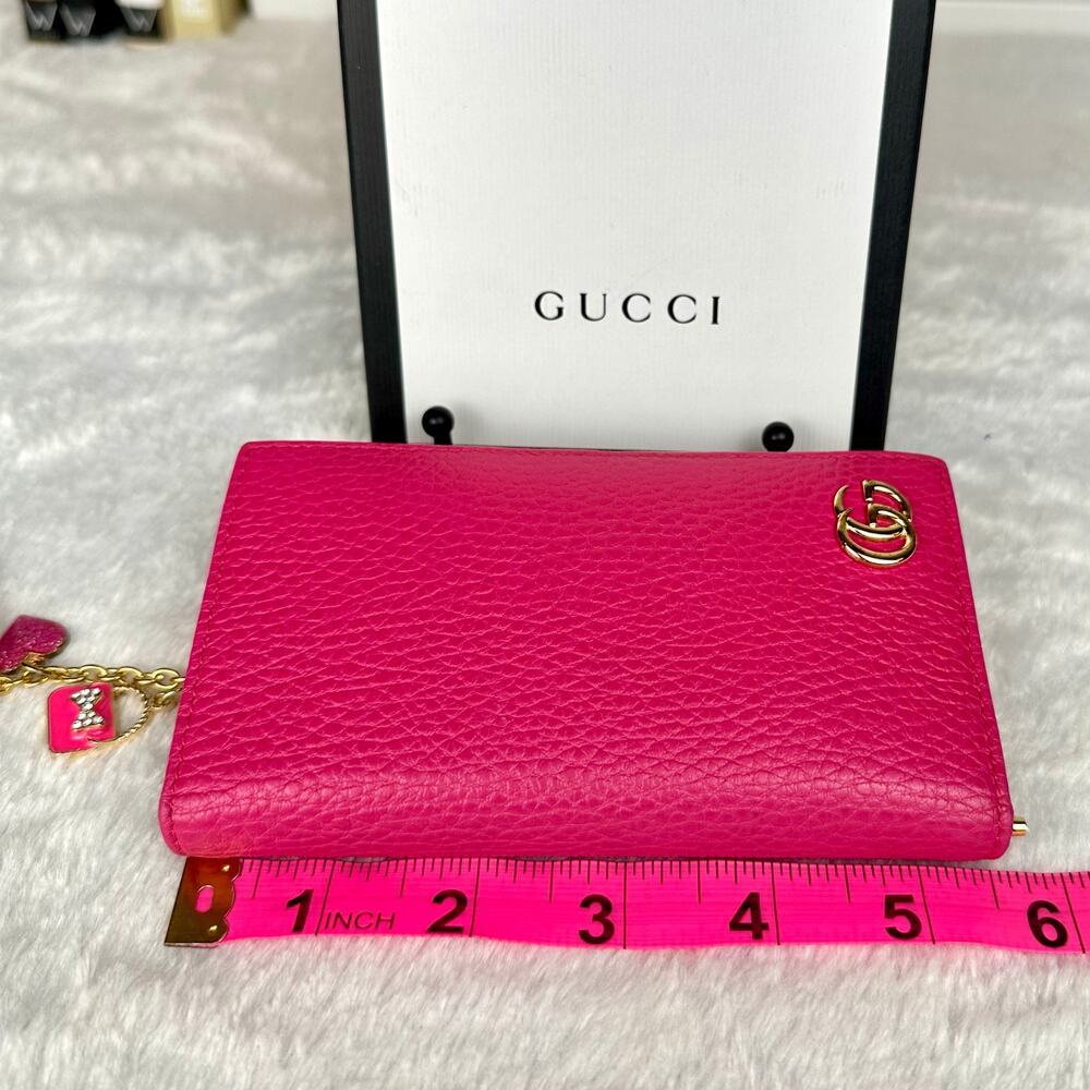 Gucci GG Marmont hot pink leather phone case convert to note pad! NEW! GIFT!! - Picture 15 of 16